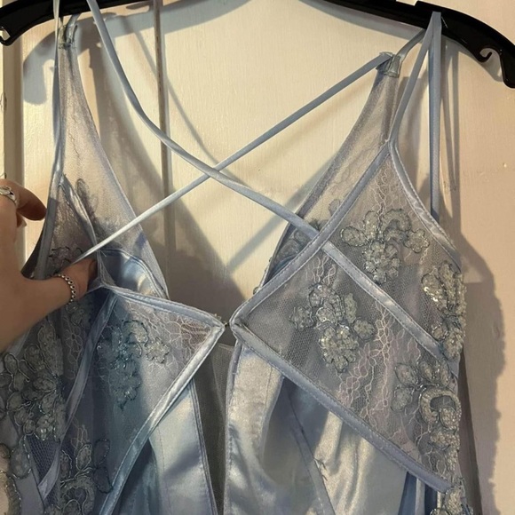 blue prom dress! - Picture 3 of 9